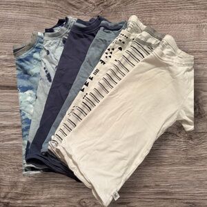 Assorted Honest brand 5t t shirts